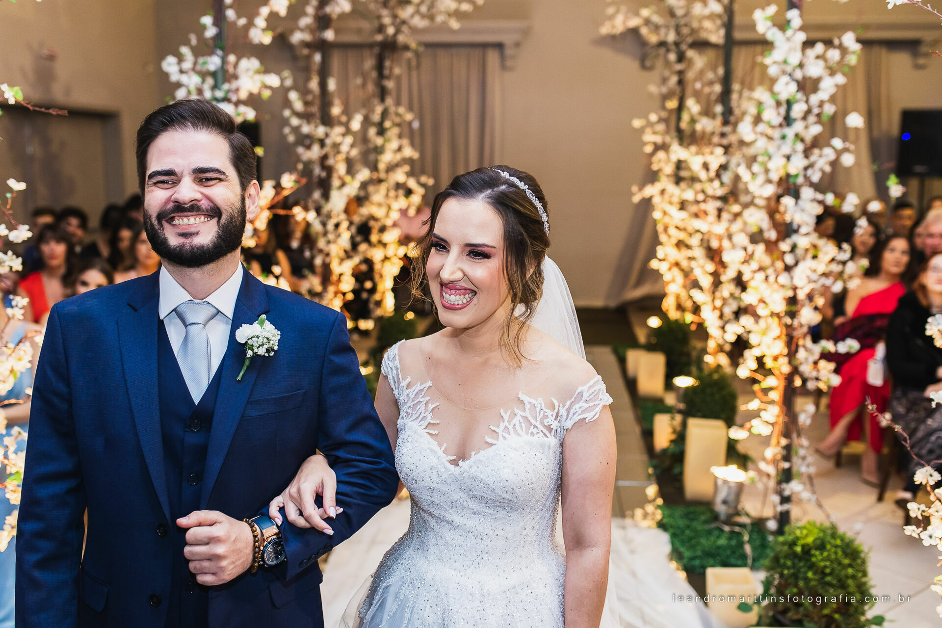 Casamento Mariana e Mikhail no espaço Casa Évora Eventos