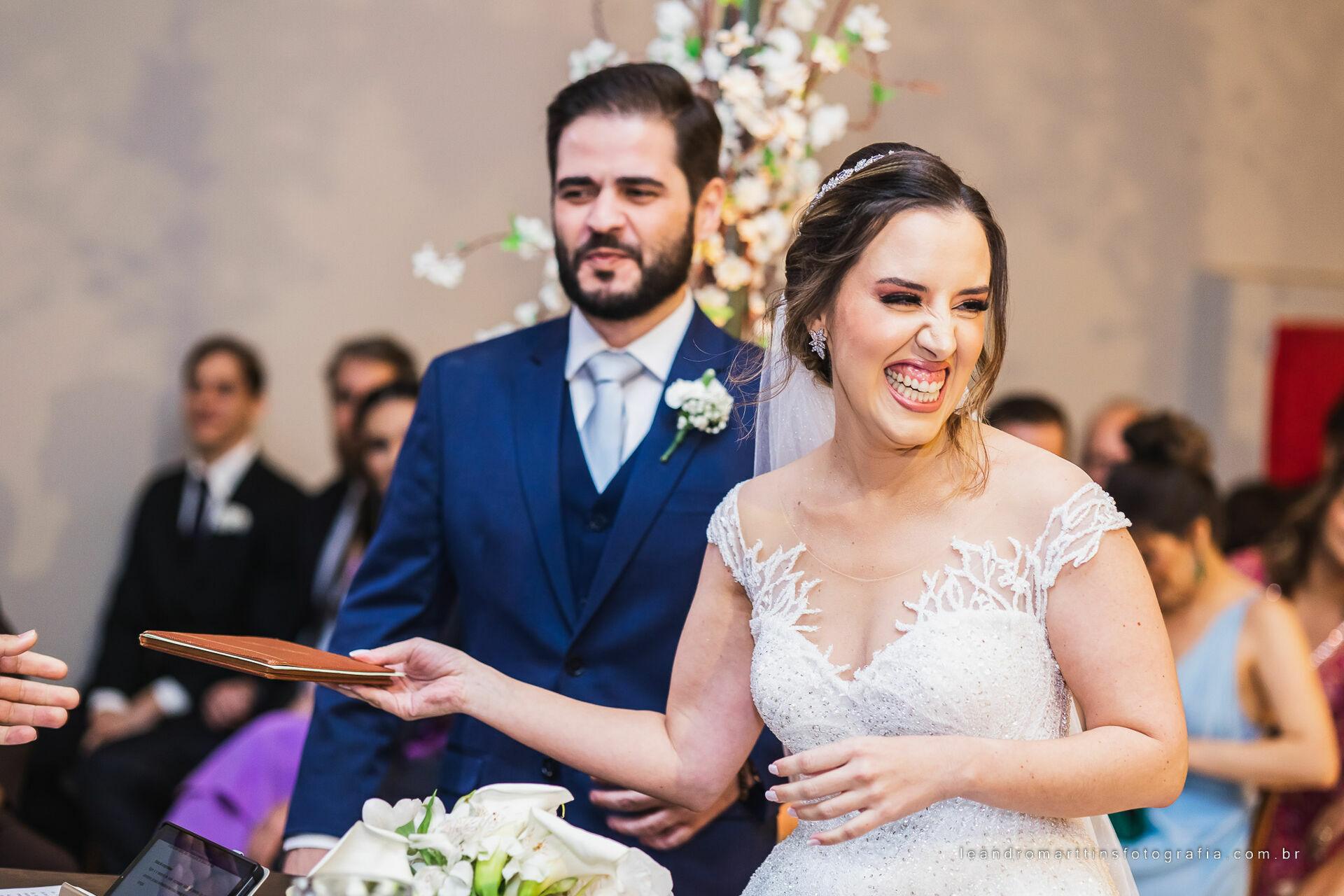 Casamento Mariana e Mikhail no espaço Casa Évora Eventos