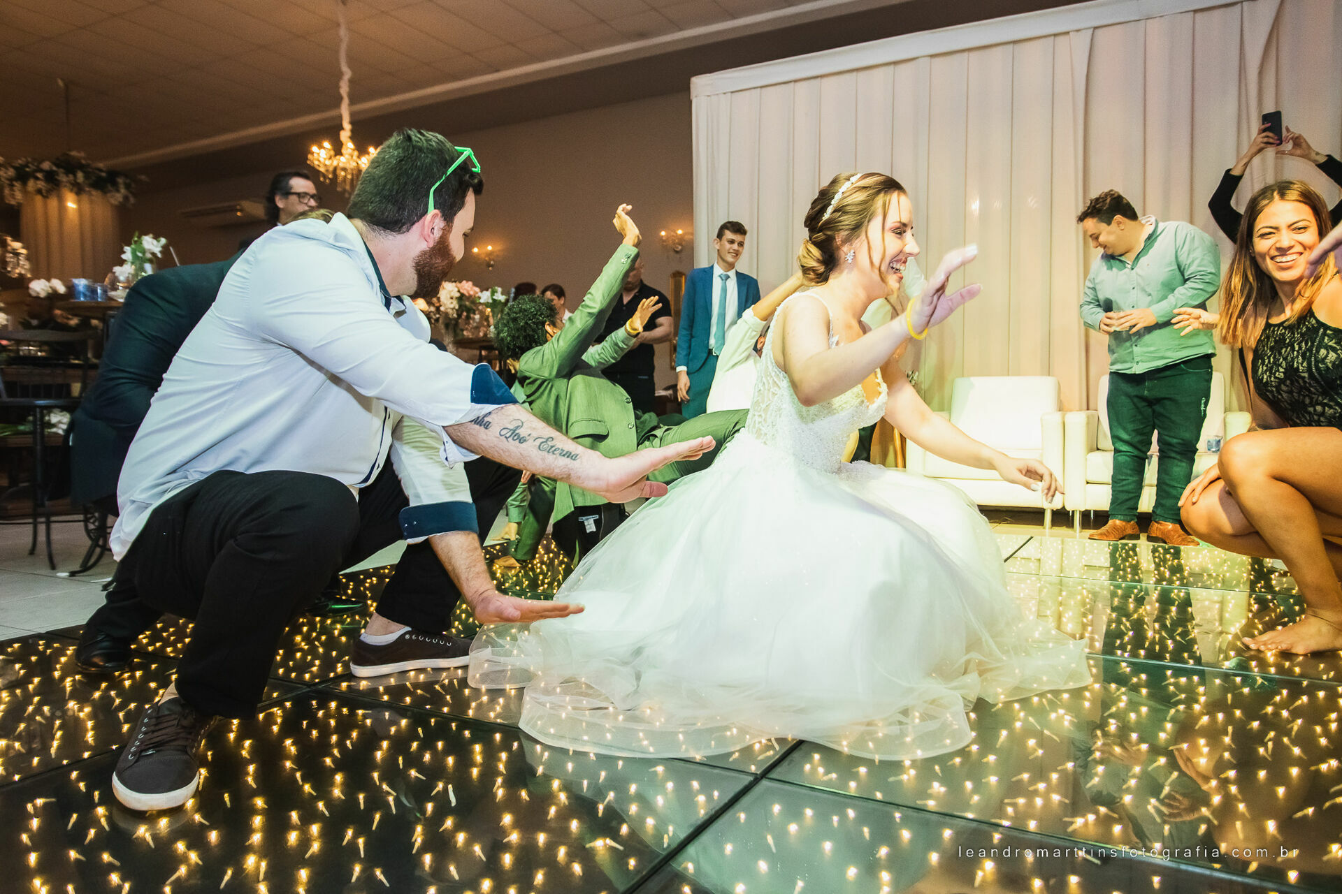 Casamento Mariana e Mikhail no espaço Casa Évora Eventos