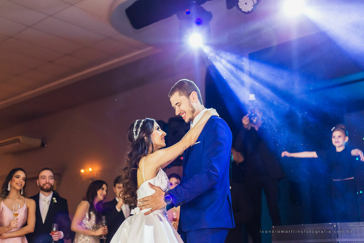 Casamento Louise e Pedro no espaço Casa Évora Eventos