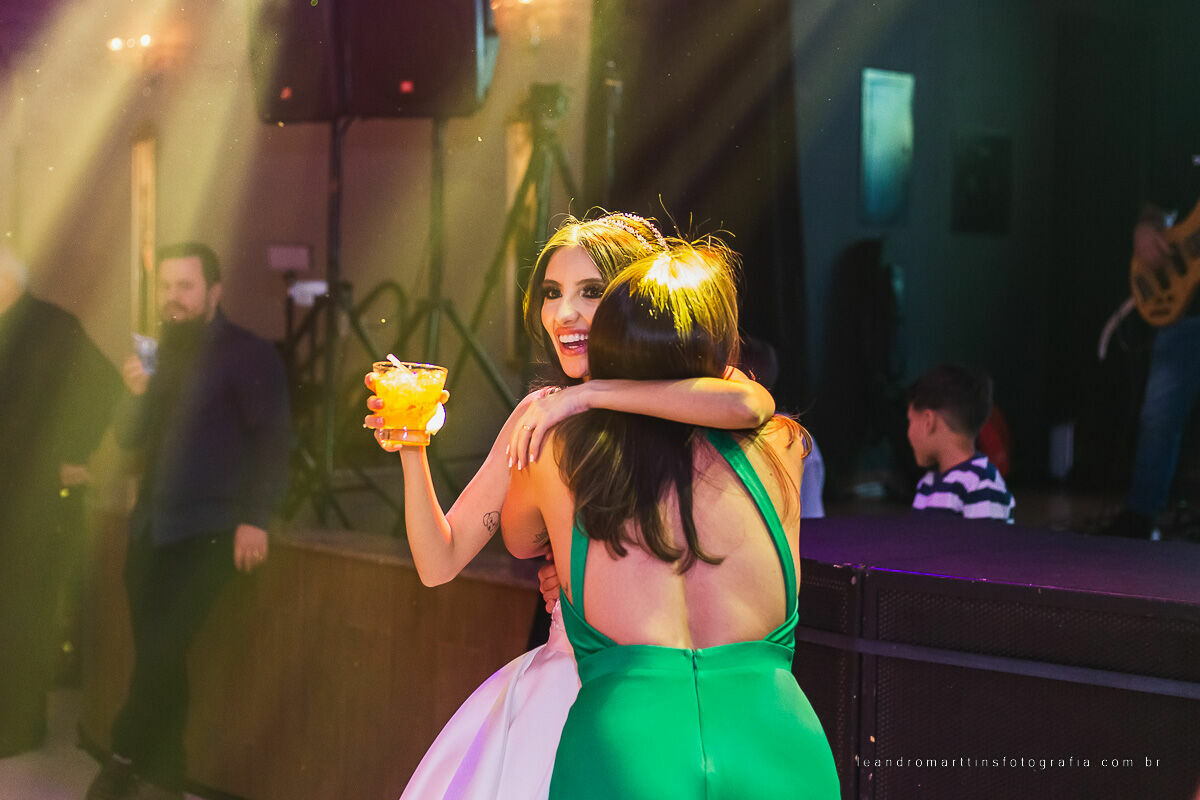 Casamento Louise e Pedro no espaço Casa Évora Eventos