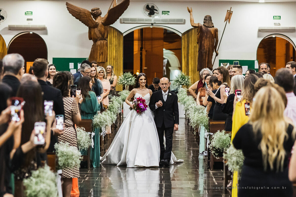 Casamento Louise e Pedro no espaço Casa Évora Eventos