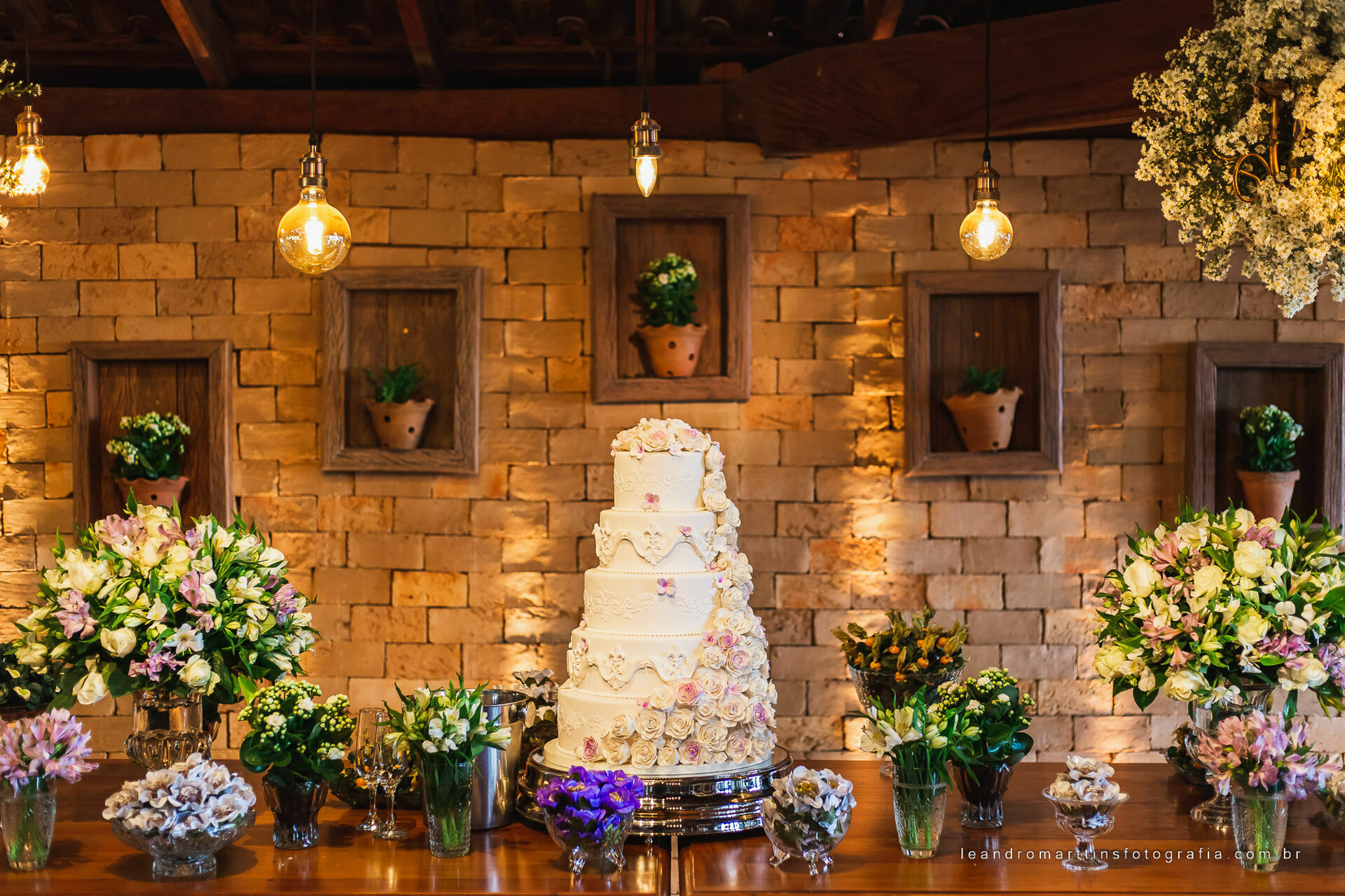 Casamento Juliana e Leonardo no espaço Casa Évora Eventos
