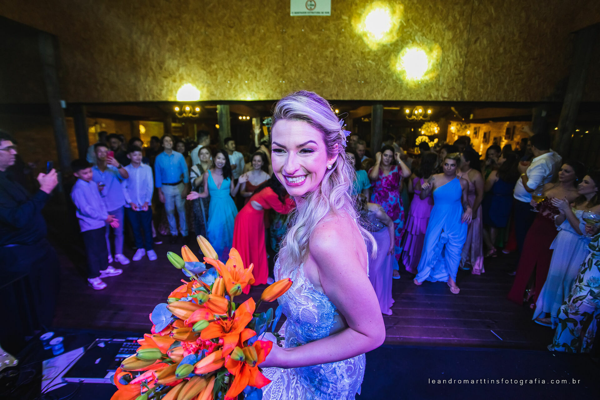 Casamento Juliana e Leonardo no espaço Casa Évora Eventos