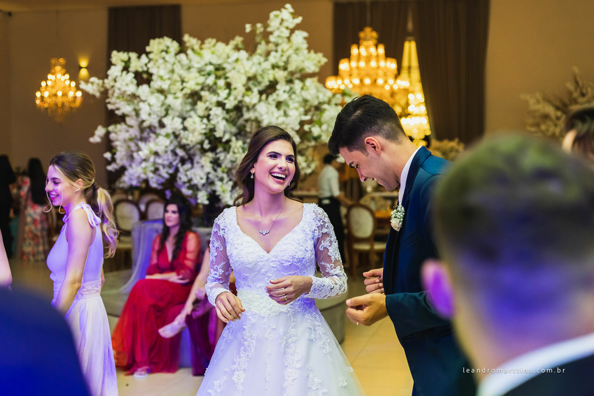 Casamento Kamila e Jessé no espaço Bella Faria Eventos