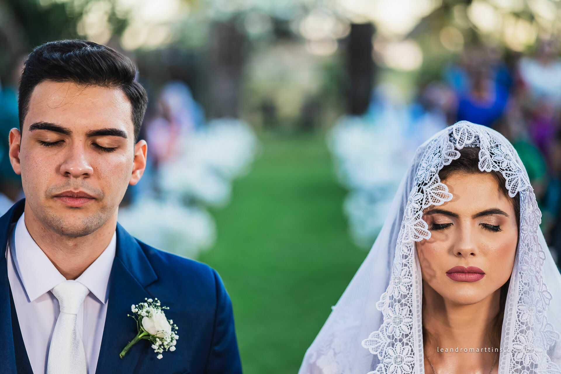 Casamento Kamila e Jessé no espaço Bella Faria Eventos