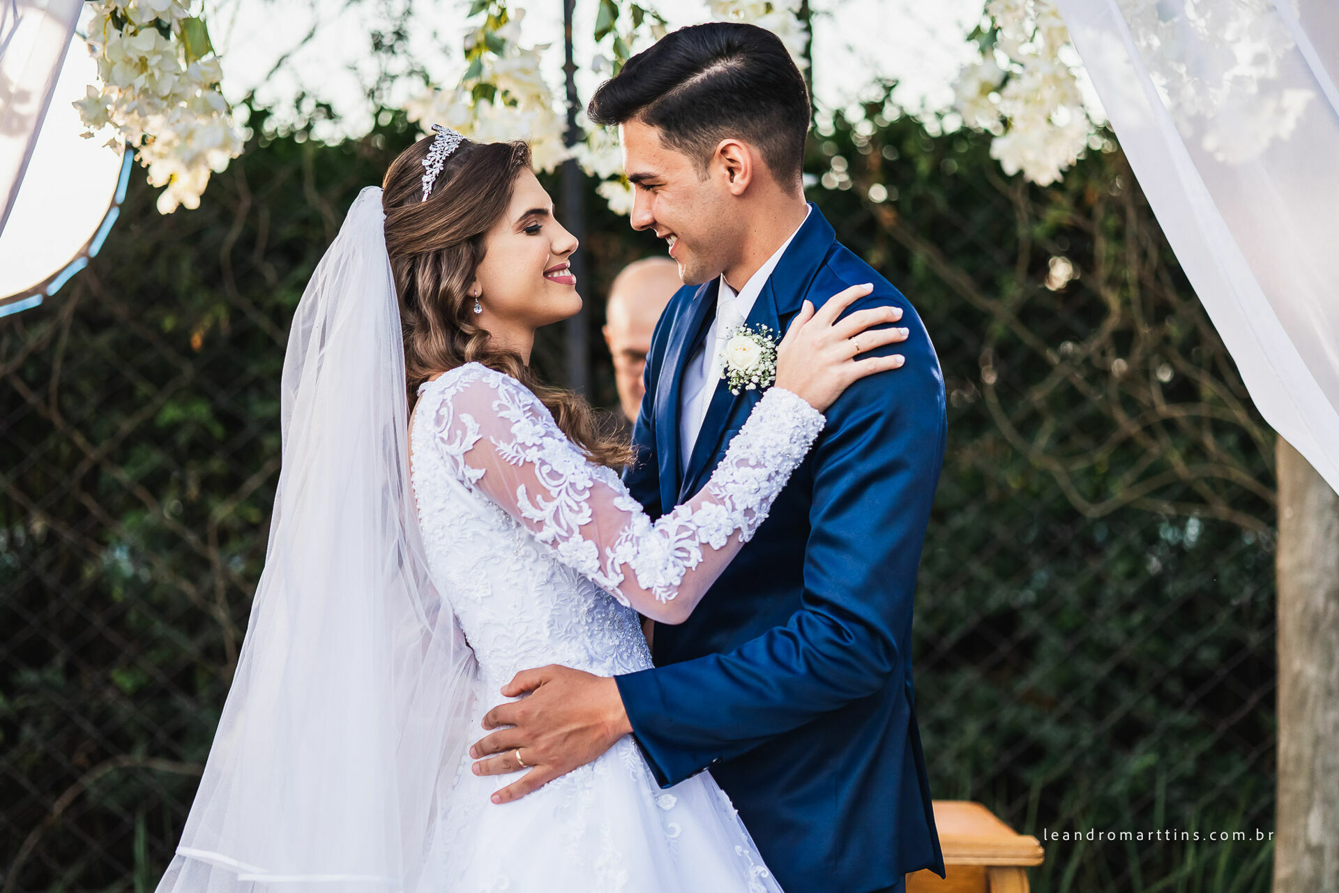 Casamento Kamila e Jessé no espaço Bella Faria Eventos