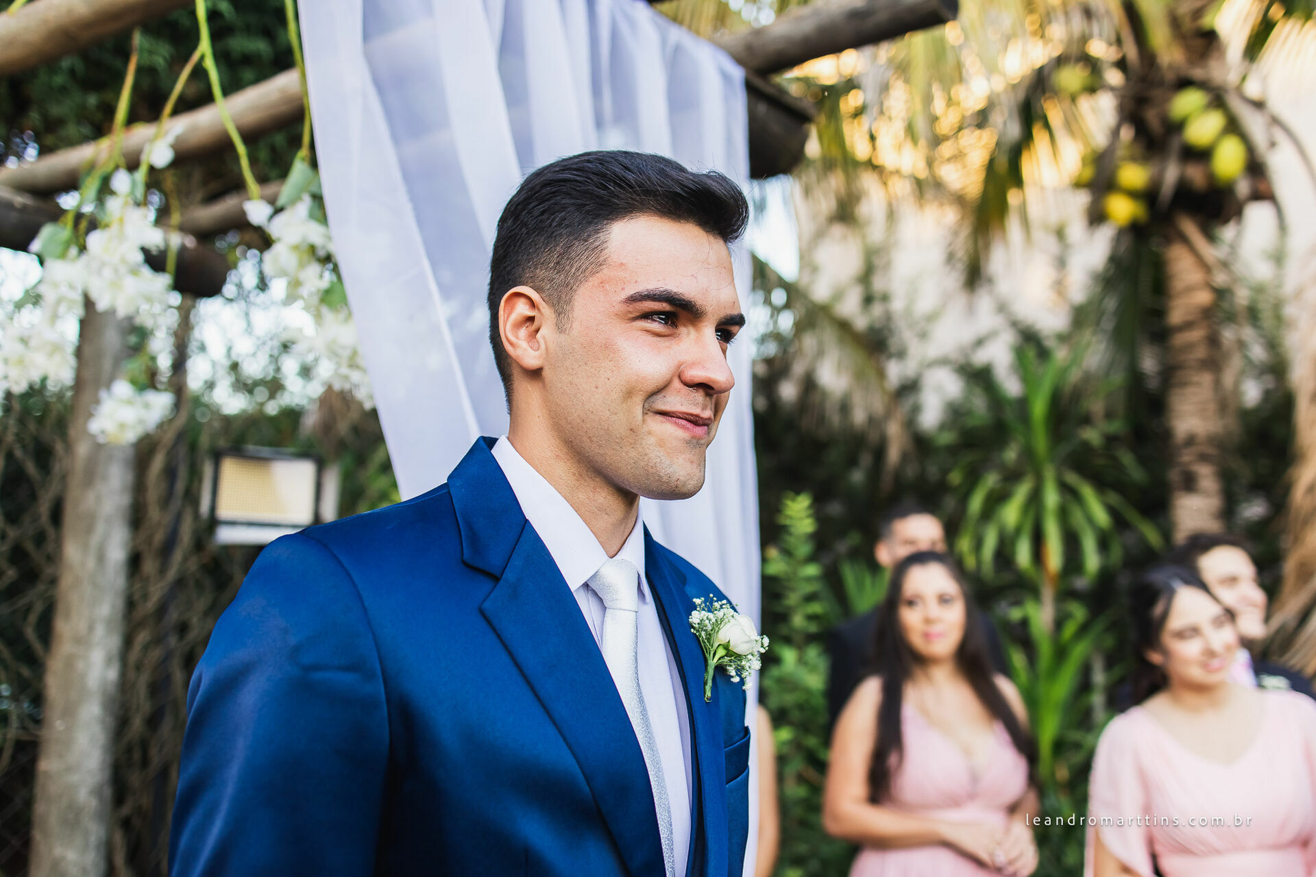 Casamento Kamila e Jessé no espaço Bella Faria Eventos