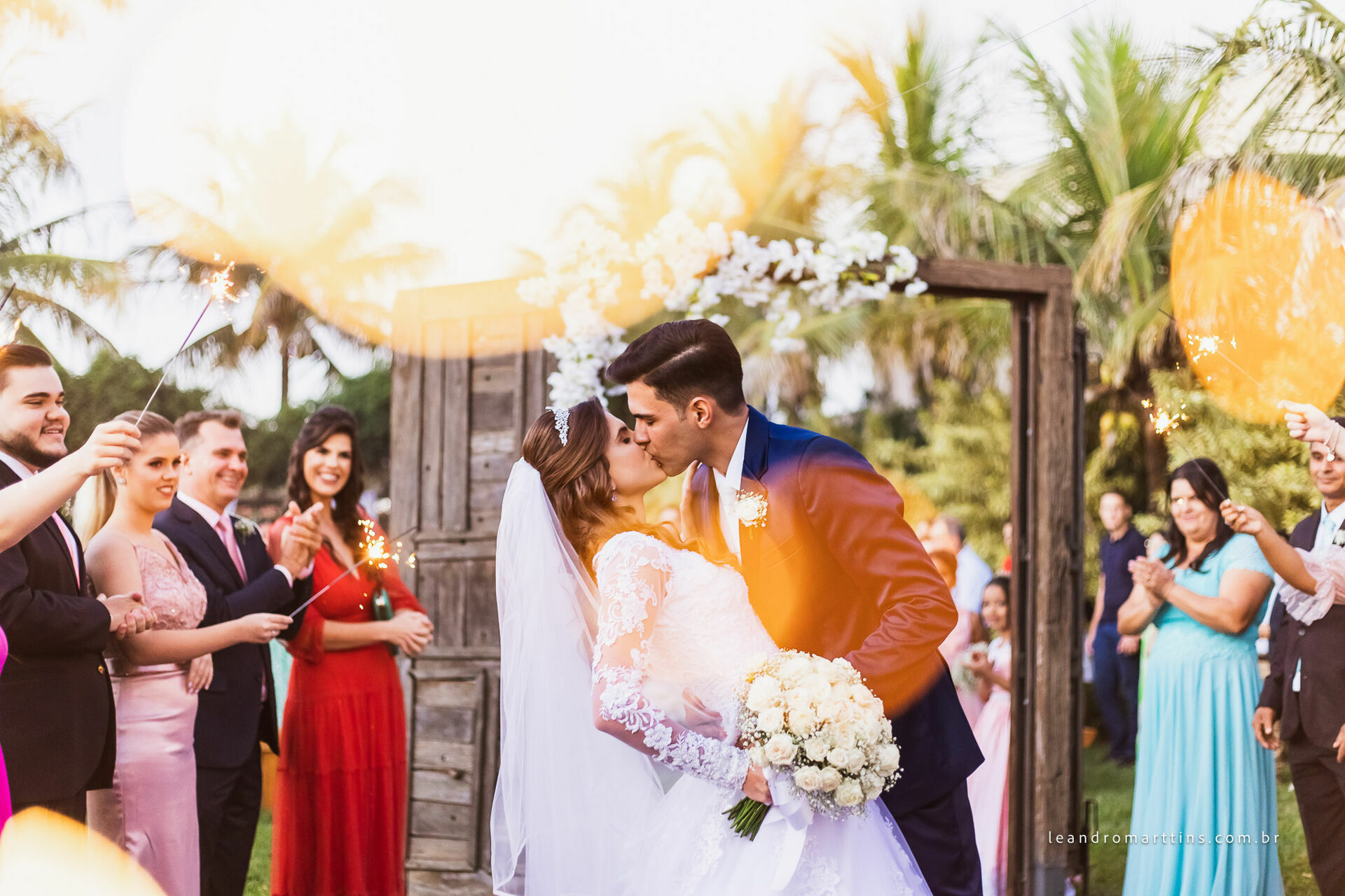 Casamento Kamila e Jessé no espaço Bella Faria Eventos