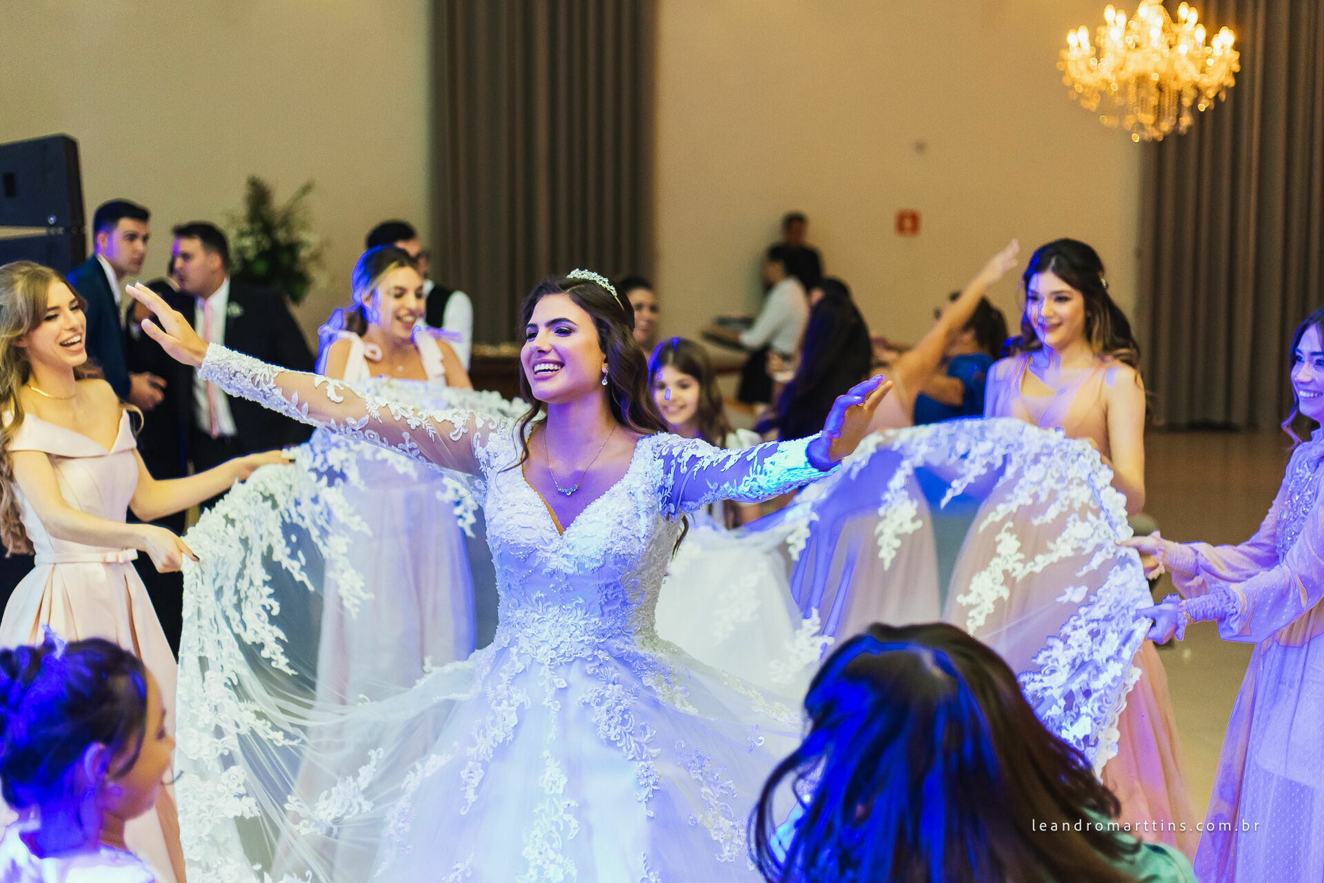 Casamento Kamila e Jessé no espaço Bella Faria Eventos