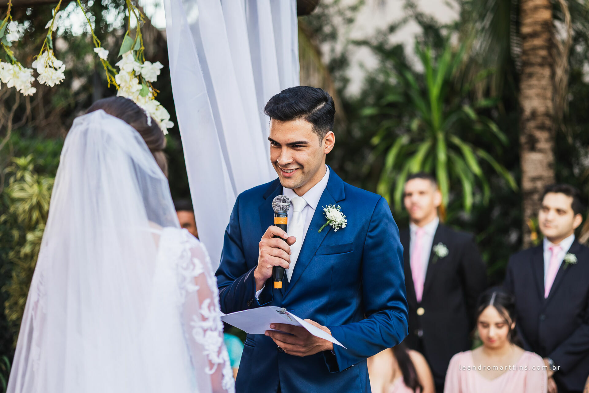 Casamento Kamila e Jessé no espaço Bella Faria Eventos
