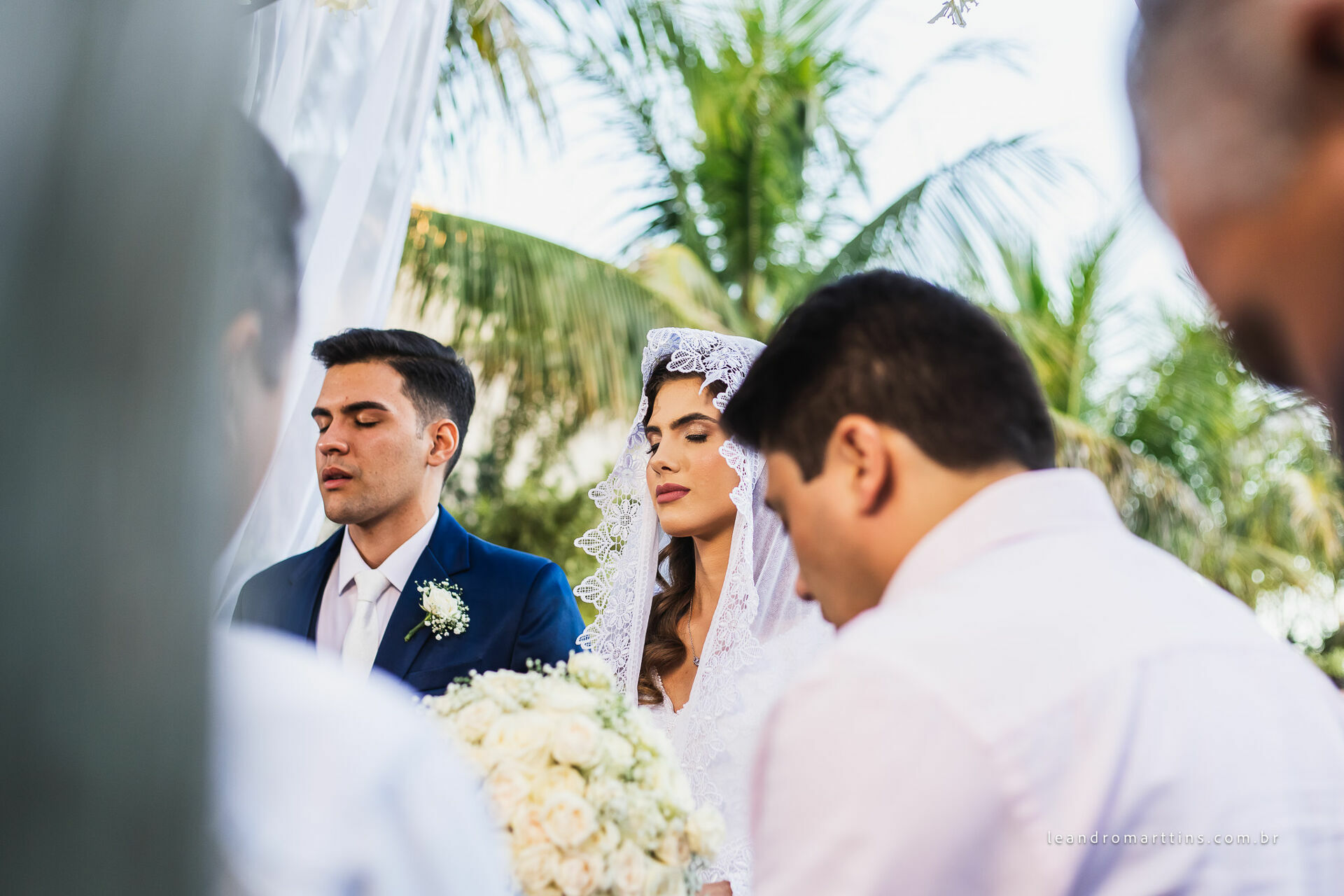 Casamento Kamila e Jessé no espaço Bella Faria Eventos