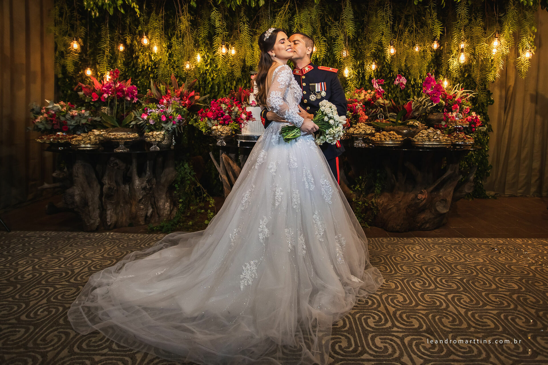 Casamento Sarah e Rafael no espaço Villa Romeu em José Bonifácio - SP