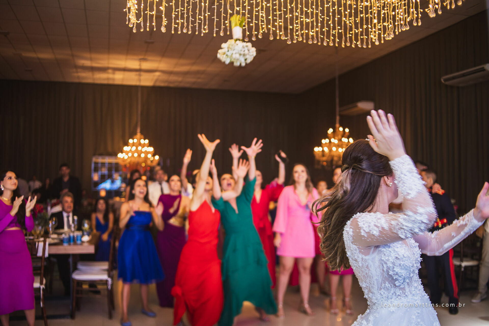 Casamento Sarah e Rafael no espaço Villa Romeu em José Bonifácio - SP