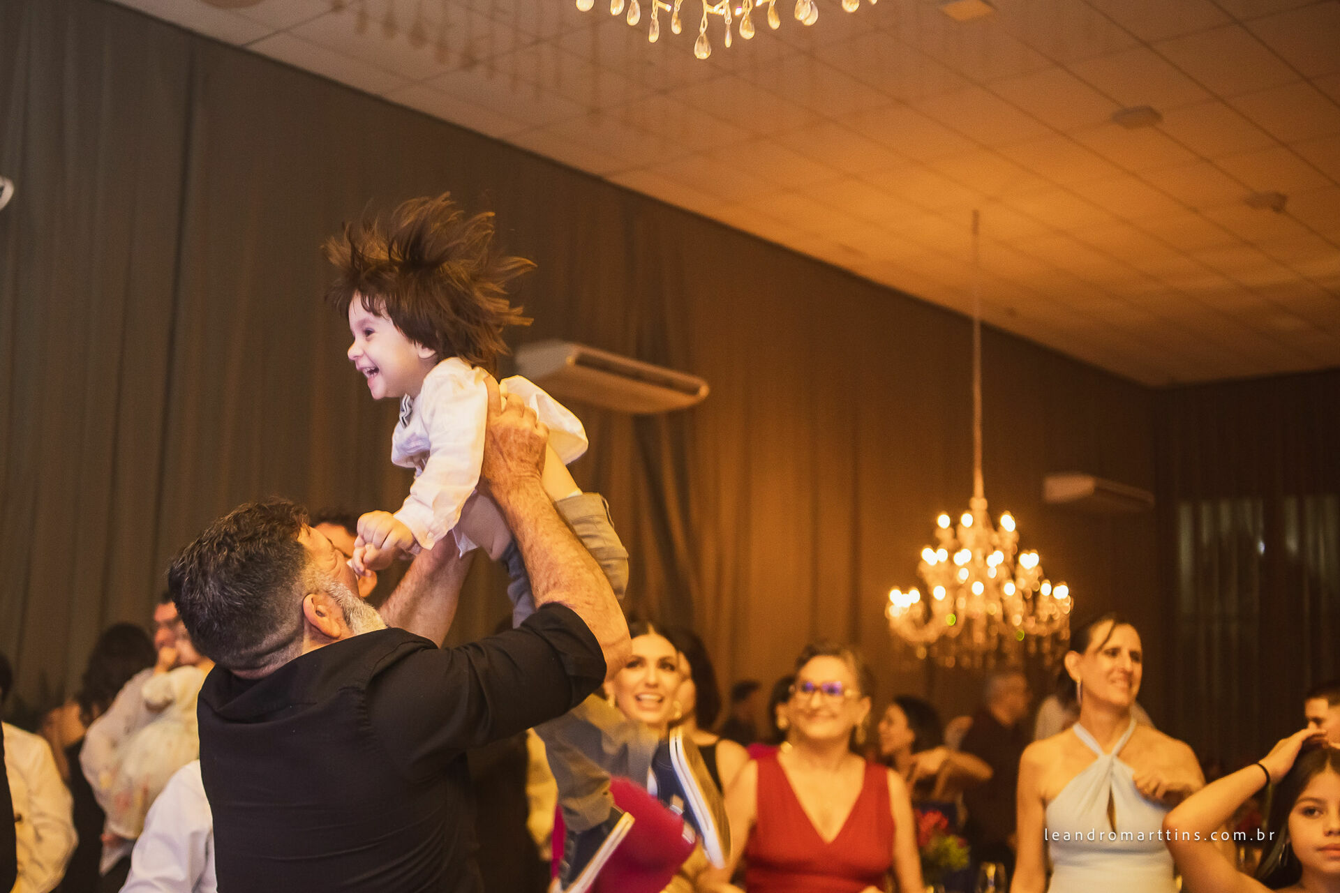 Casamento Sarah e Rafael no espaço Villa Romeu em José Bonifácio - SP