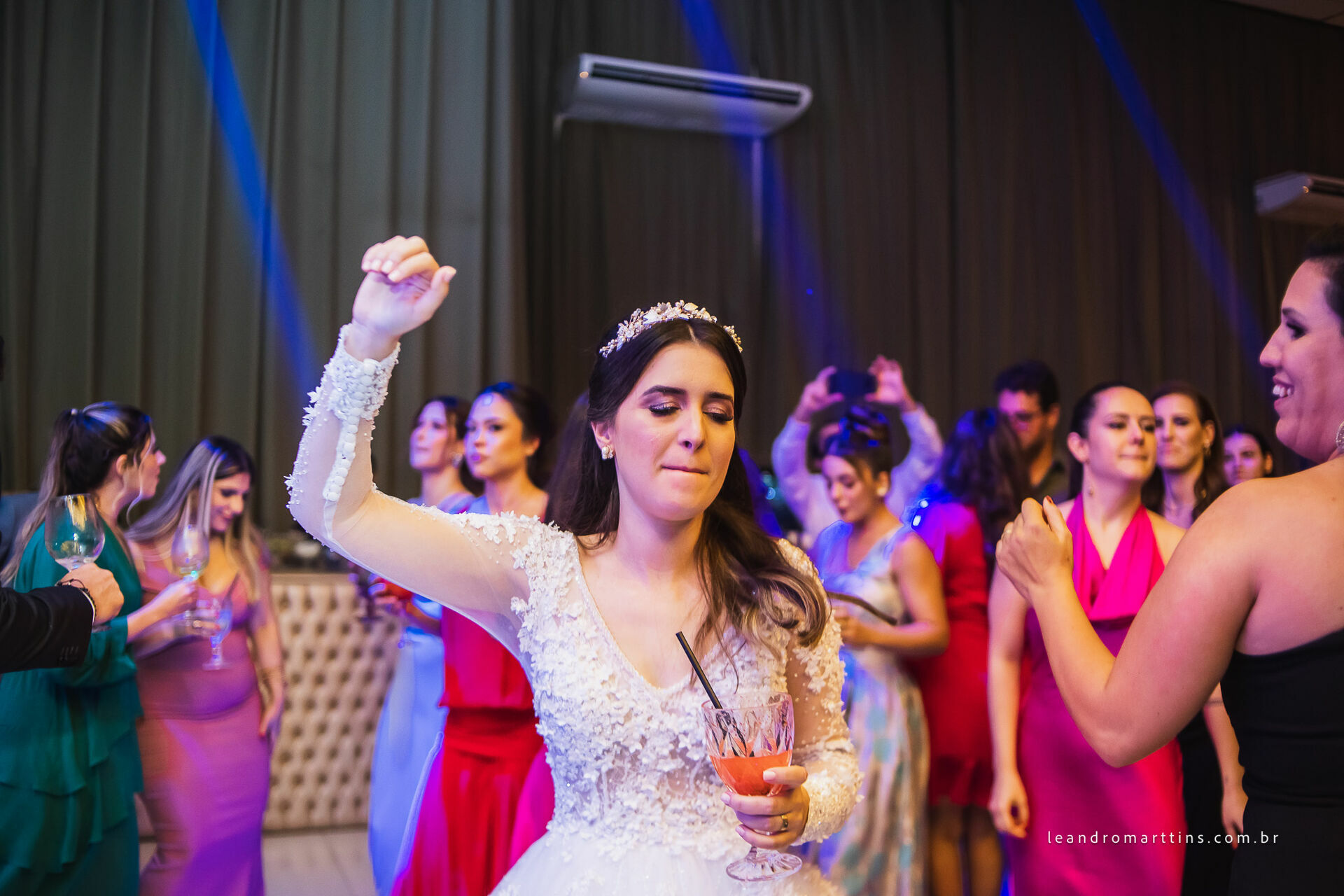 Casamento Sarah e Rafael no espaço Villa Romeu em José Bonifácio - SP
