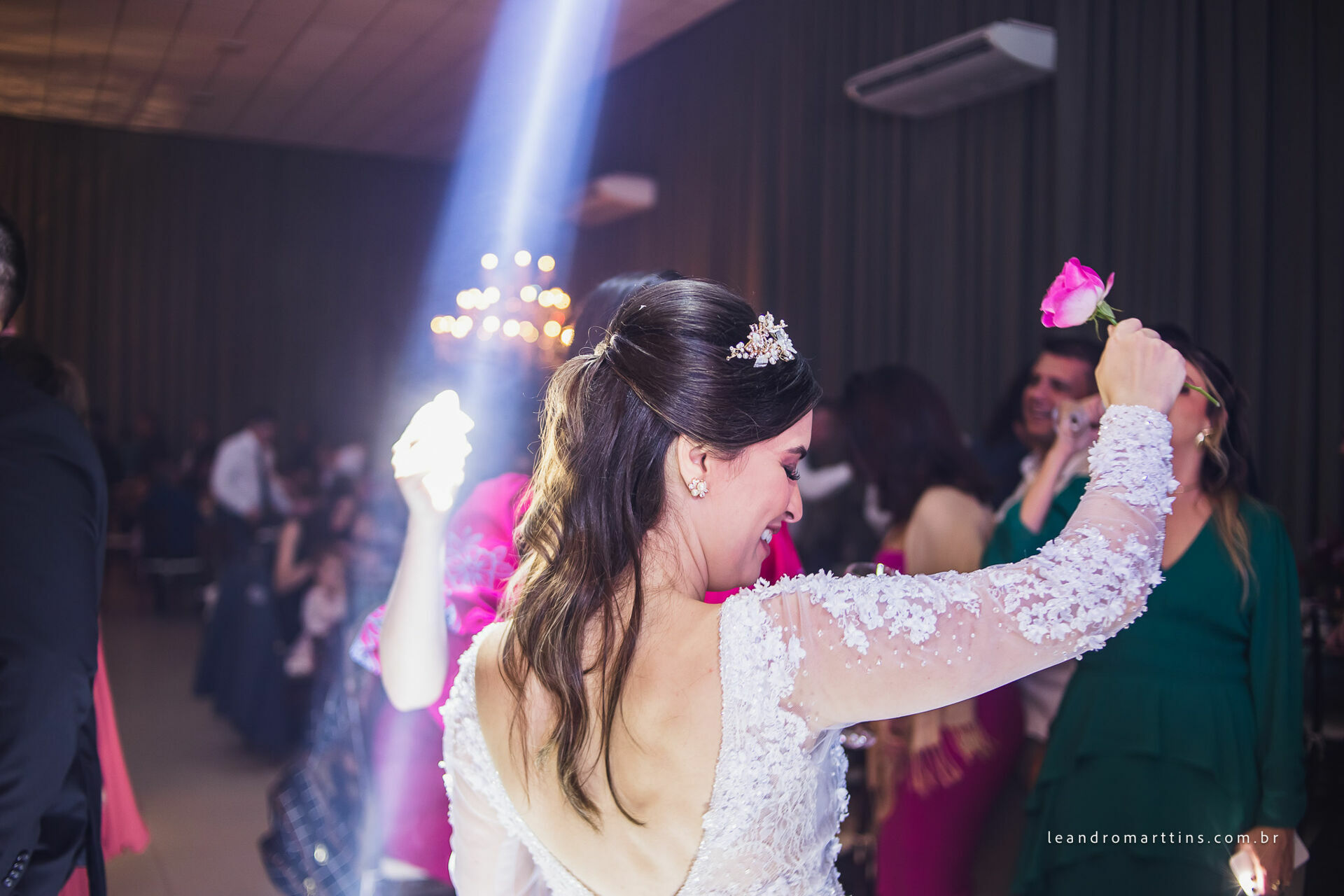 Casamento Sarah e Rafael no espaço Villa Romeu em José Bonifácio - SP