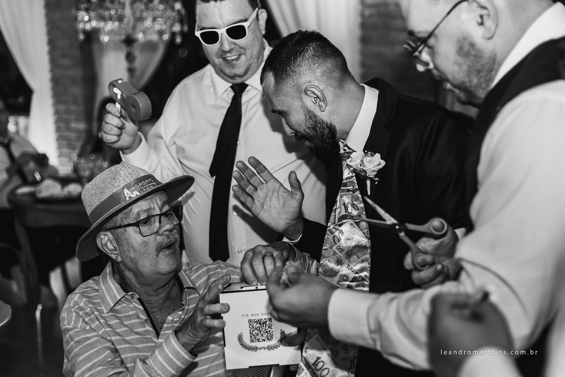 Casamento Renata e Alexsandro no espaço MariFestas em Guapiaçu