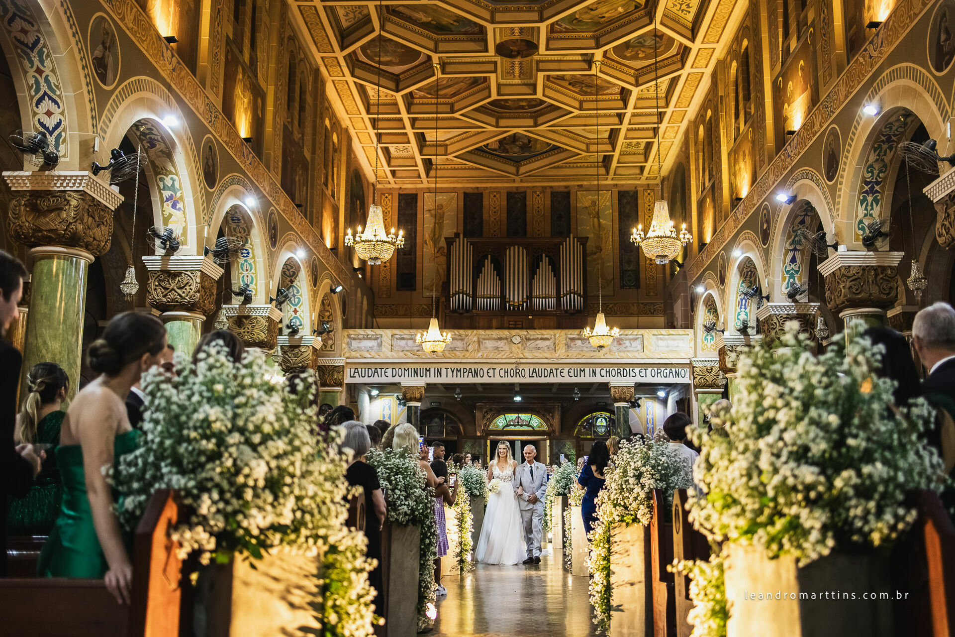 Casamento Célia e Rafael na igreja Basílica - Rio Preto