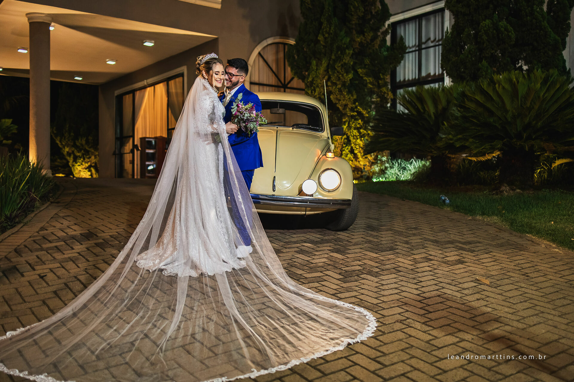 Casamento Stefanie e Jhonatan no espaço Bella Faria Eventos