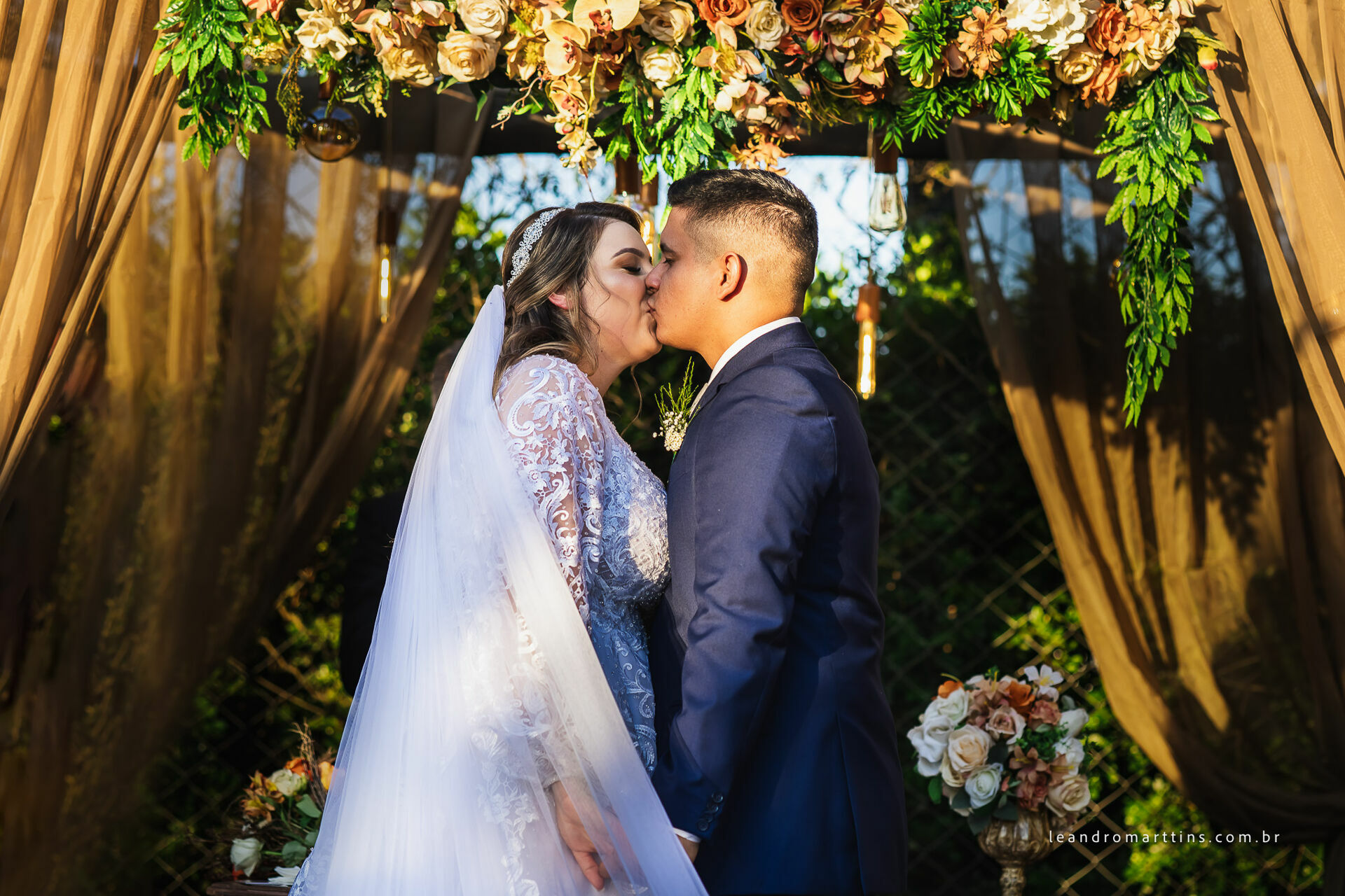 Casamento Ana Louise e Thiago no espaço Bella Faria Eventos