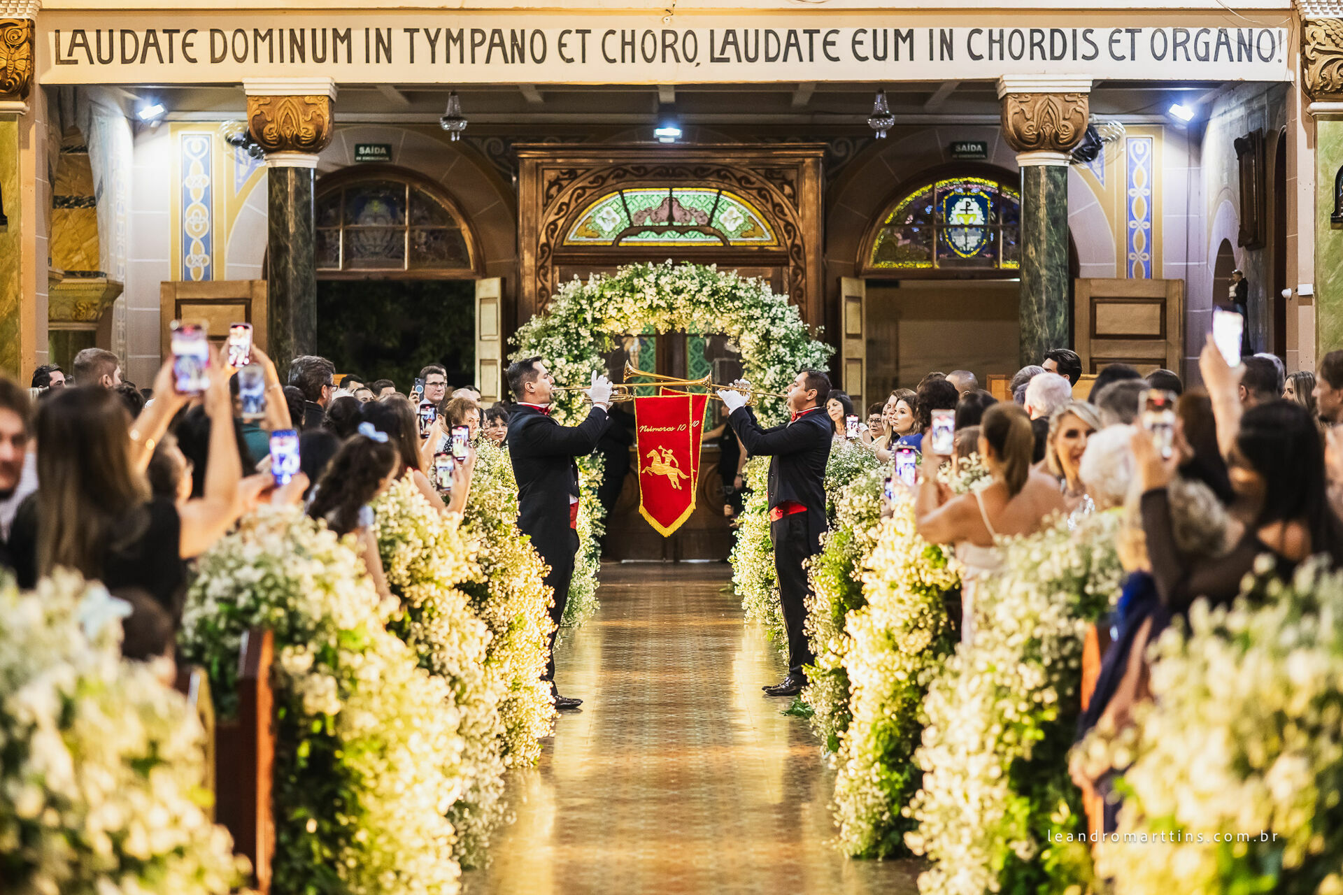 Casamento Mariana e Maurício no espaço Almeida Pires Buffet