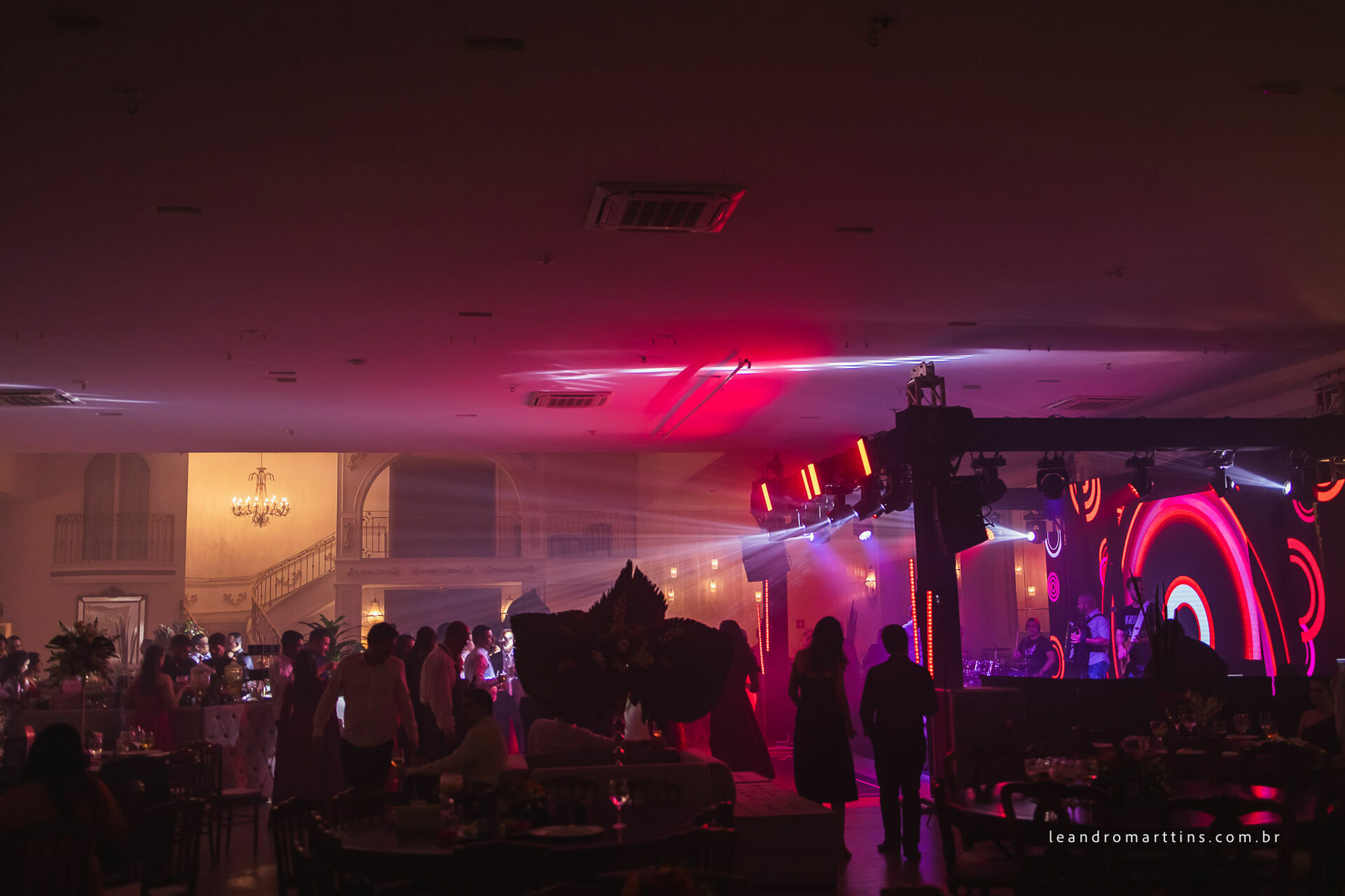 Casamento Mariana e Maurício no espaço Almeida Pires Buffet