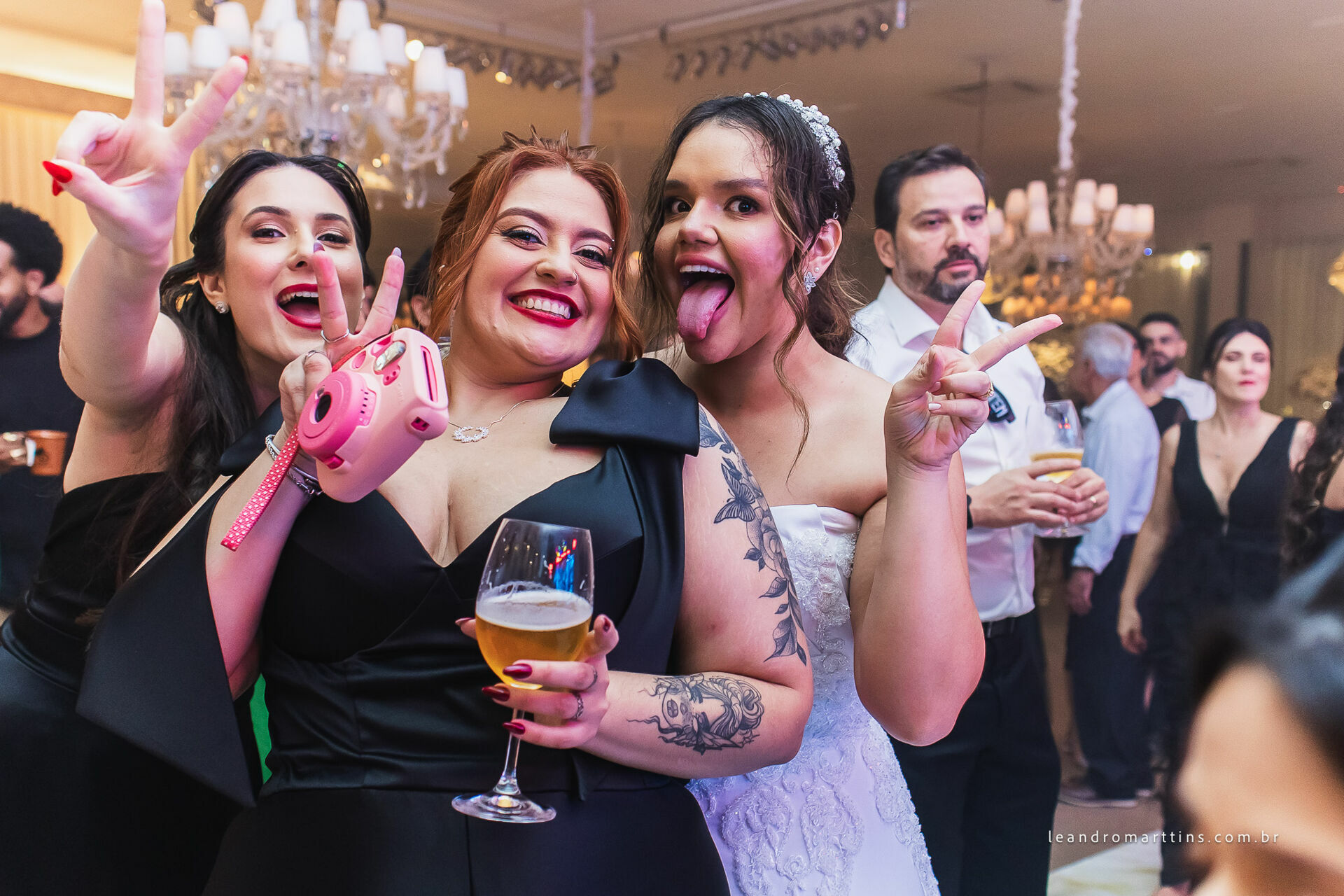 Casamento Júlia e Renan no espaço Almeida Pires Buffet