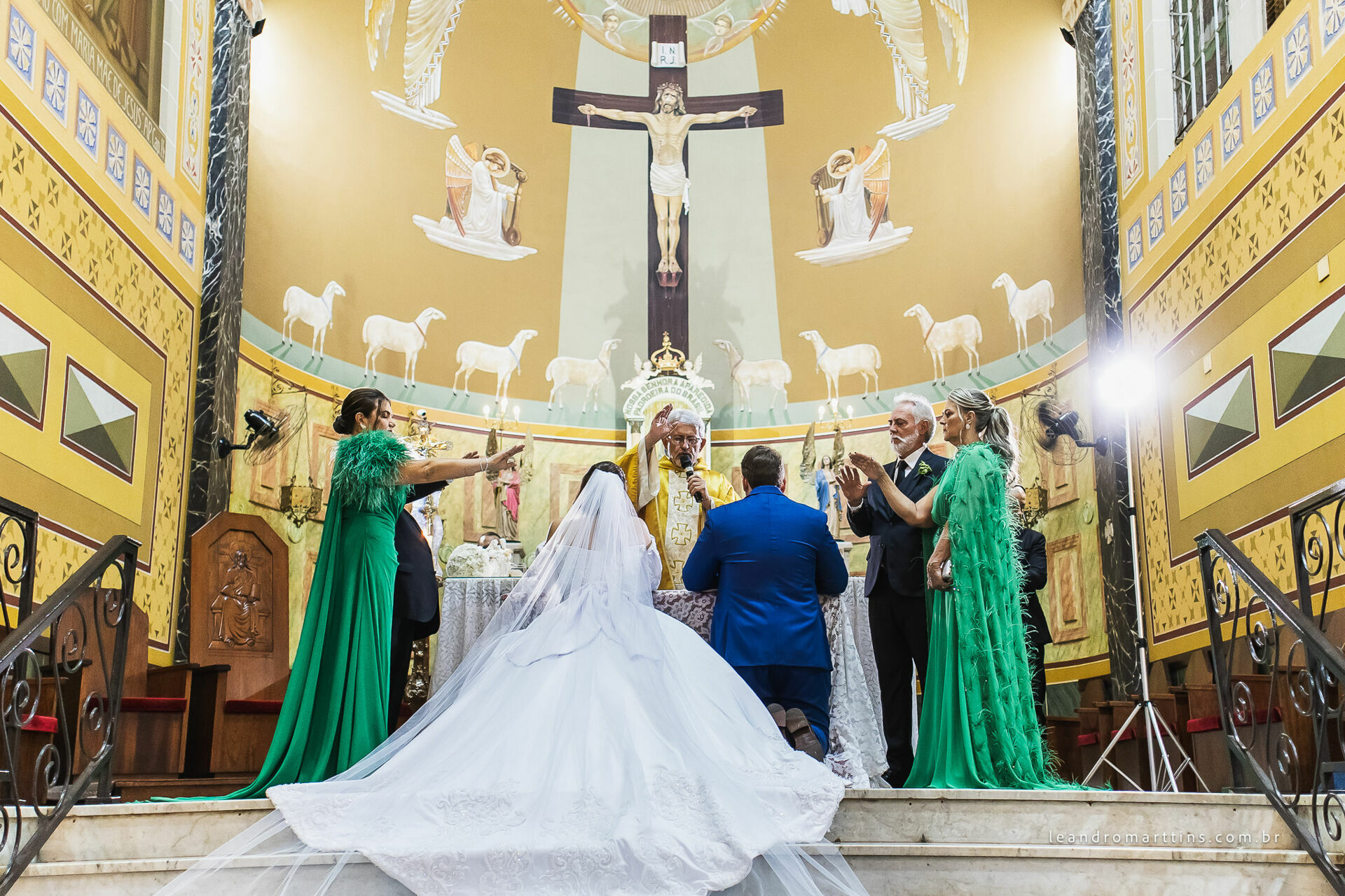 Casamento Júlia e Renan no espaço Almeida Pires Buffet