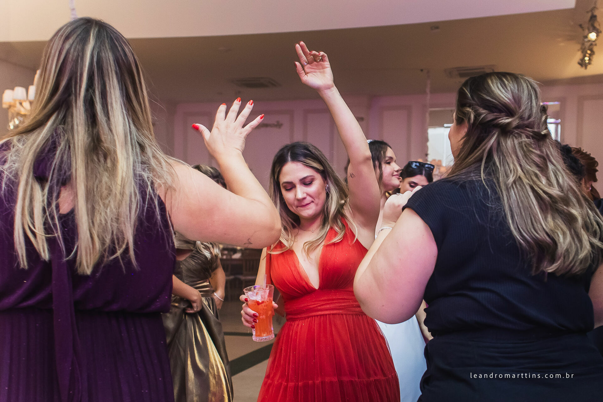 Casamento Júlia e Renan no espaço Almeida Pires Buffet