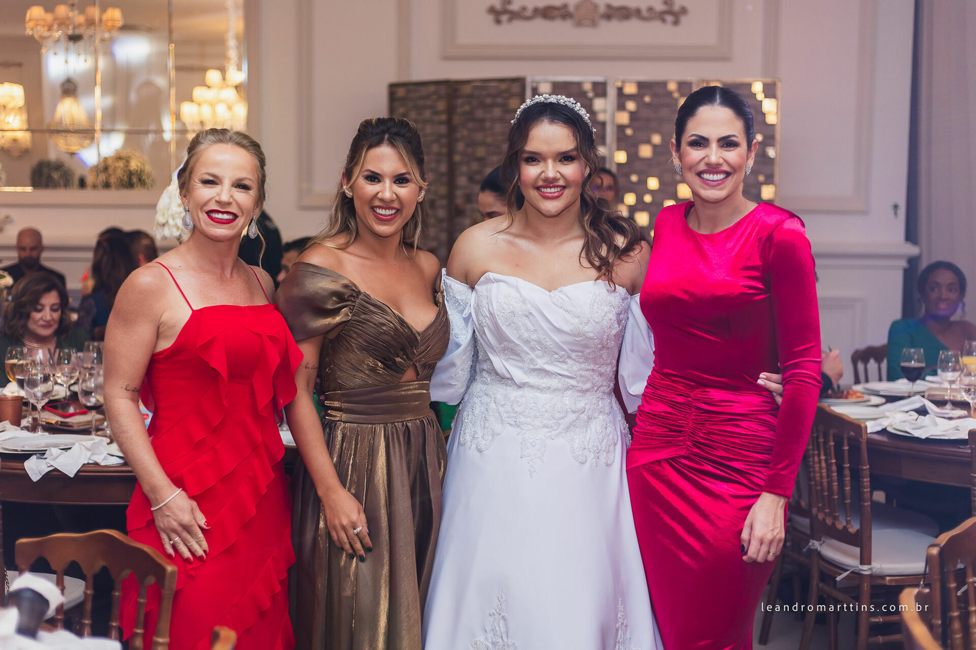 Casamento Júlia e Renan no espaço Almeida Pires Buffet