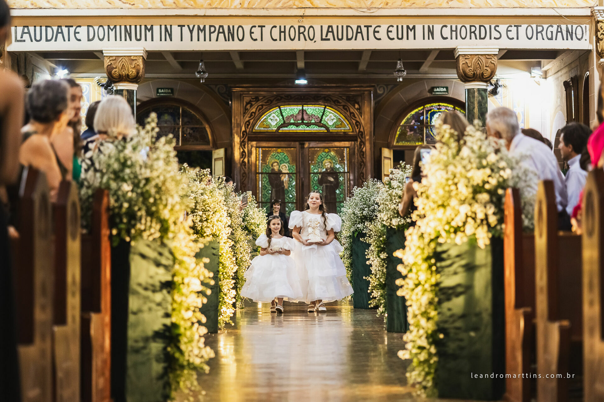 Casamento Júlia e Renan no espaço Almeida Pires Buffet