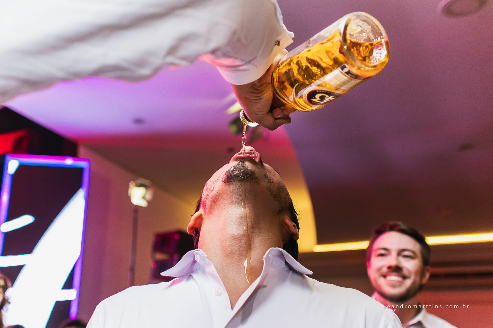 Casamento Letícia e Vinícius no espaço Monett Eventos