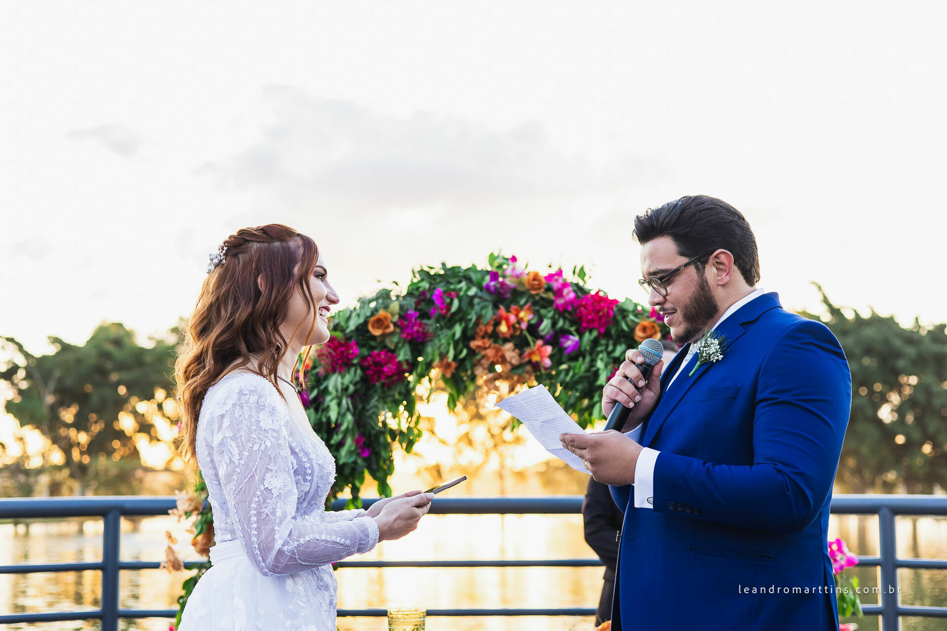 Casamento Letícia e Vinícius no espaço Monett Eventos