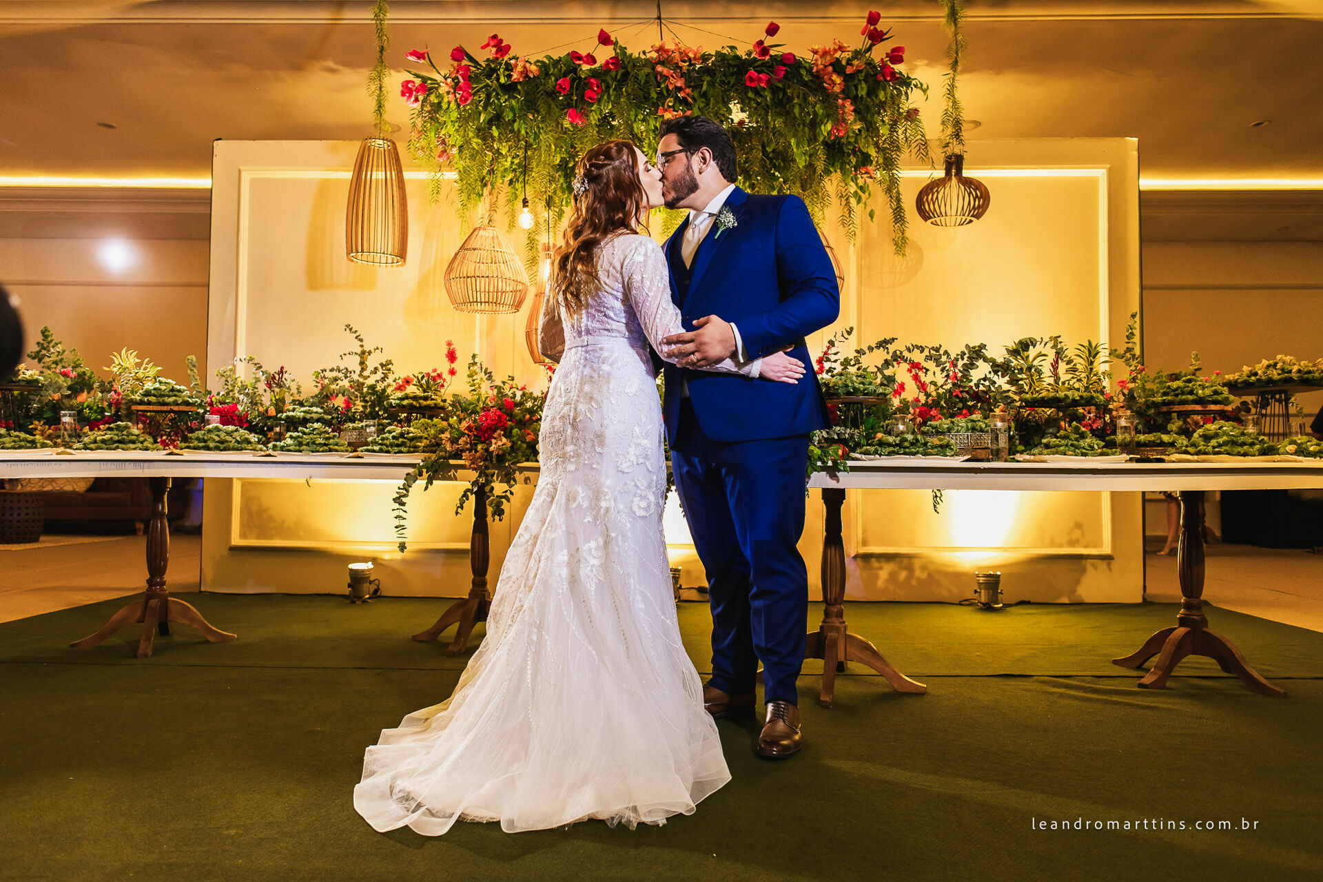 Casamento Letícia e Vinícius no espaço Monett Eventos
