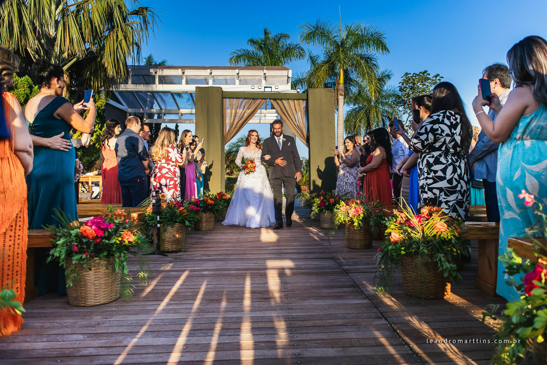 Casamento Letícia e Vinícius no espaço Monett Eventos