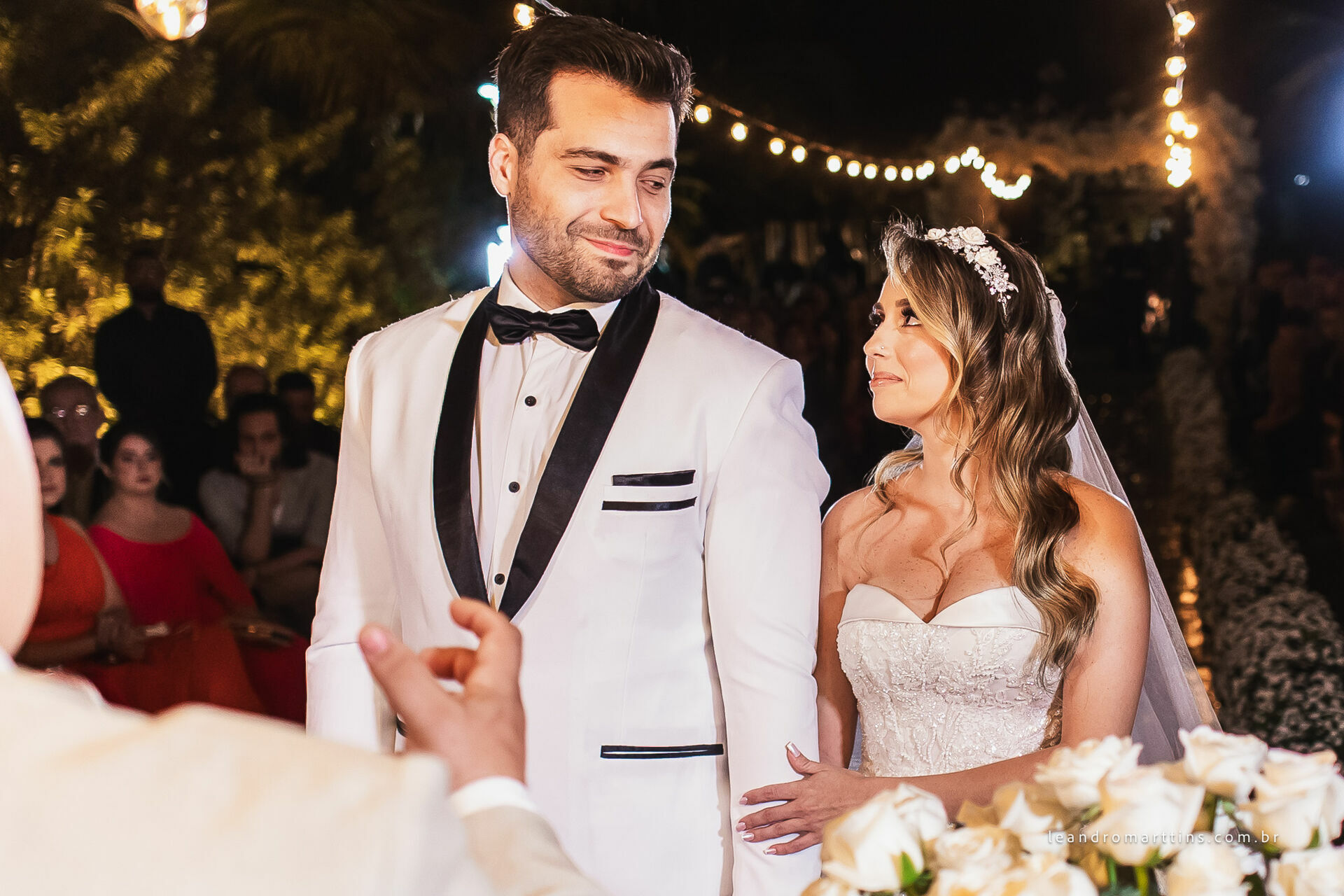 Casamento Thaís e Vitor no espaço Bella Faria Eventos