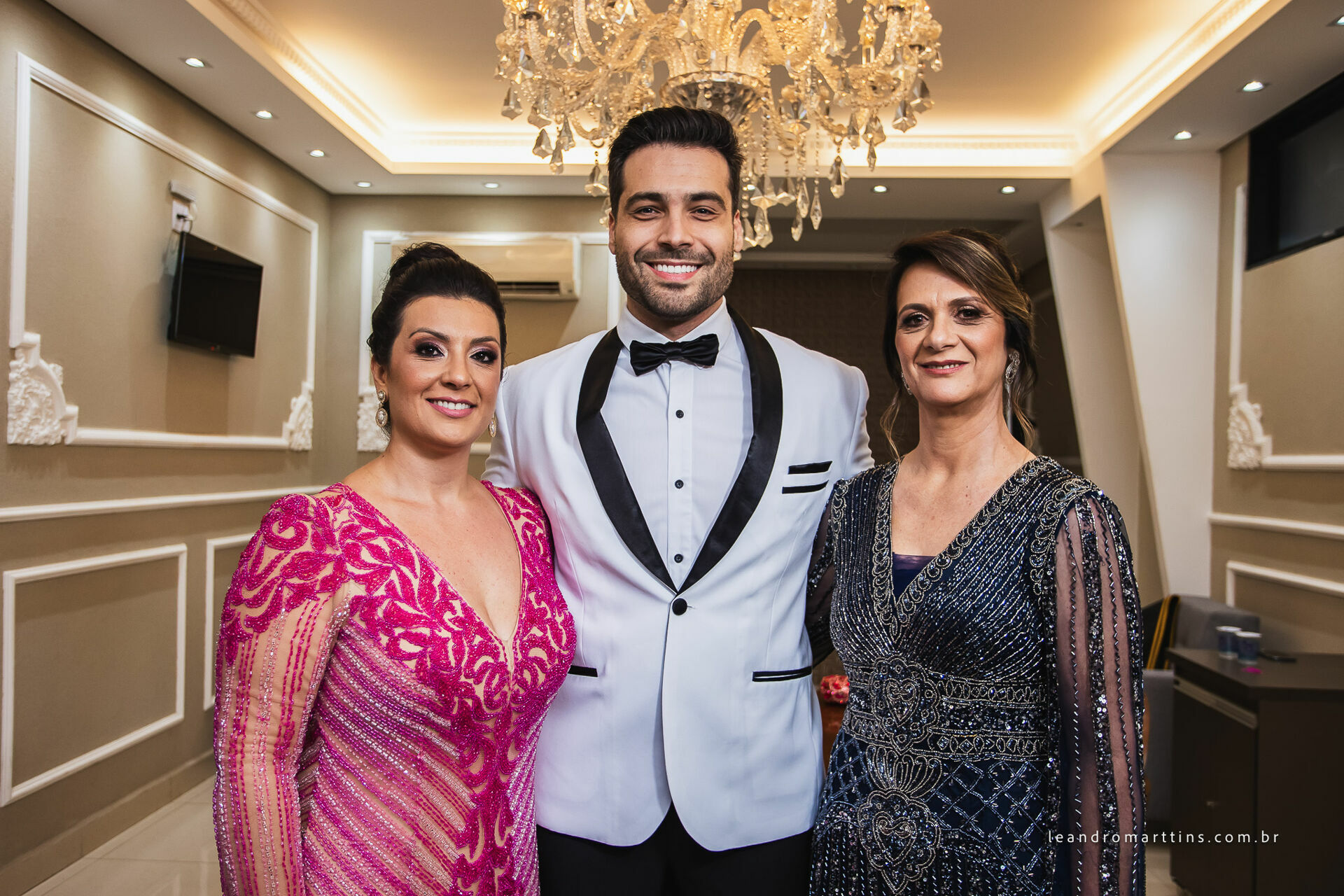 Casamento Thaís e Vitor no espaço Bella Faria Eventos