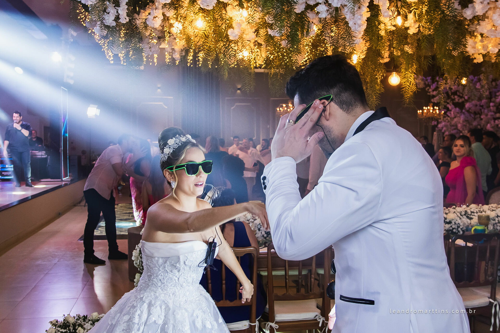 Casamento Thaís e Vitor no espaço Bella Faria Eventos