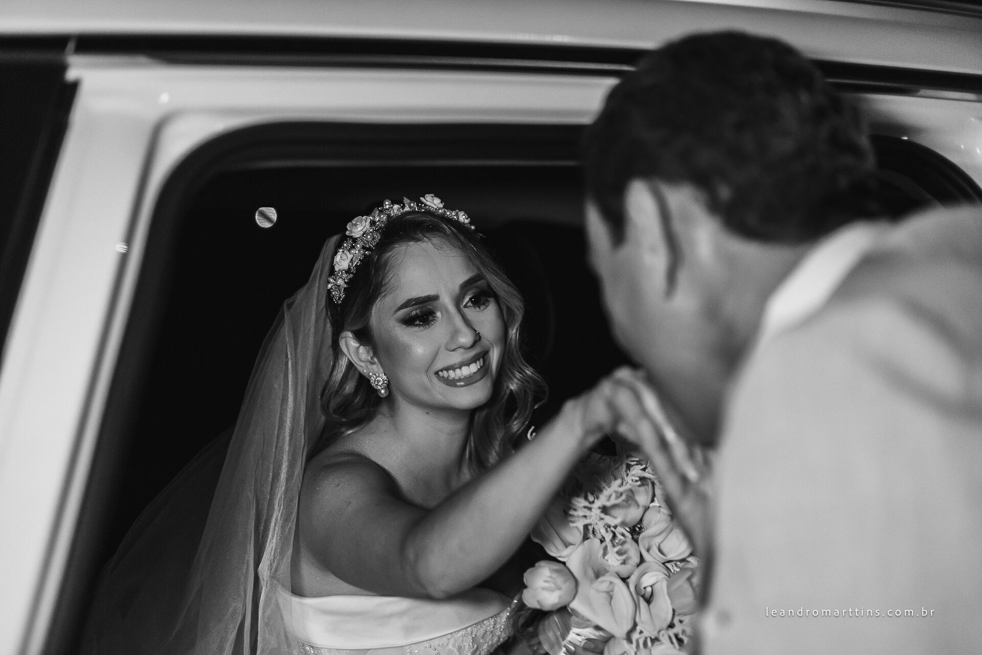 Casamento Thaís e Vitor no espaço Bella Faria Eventos