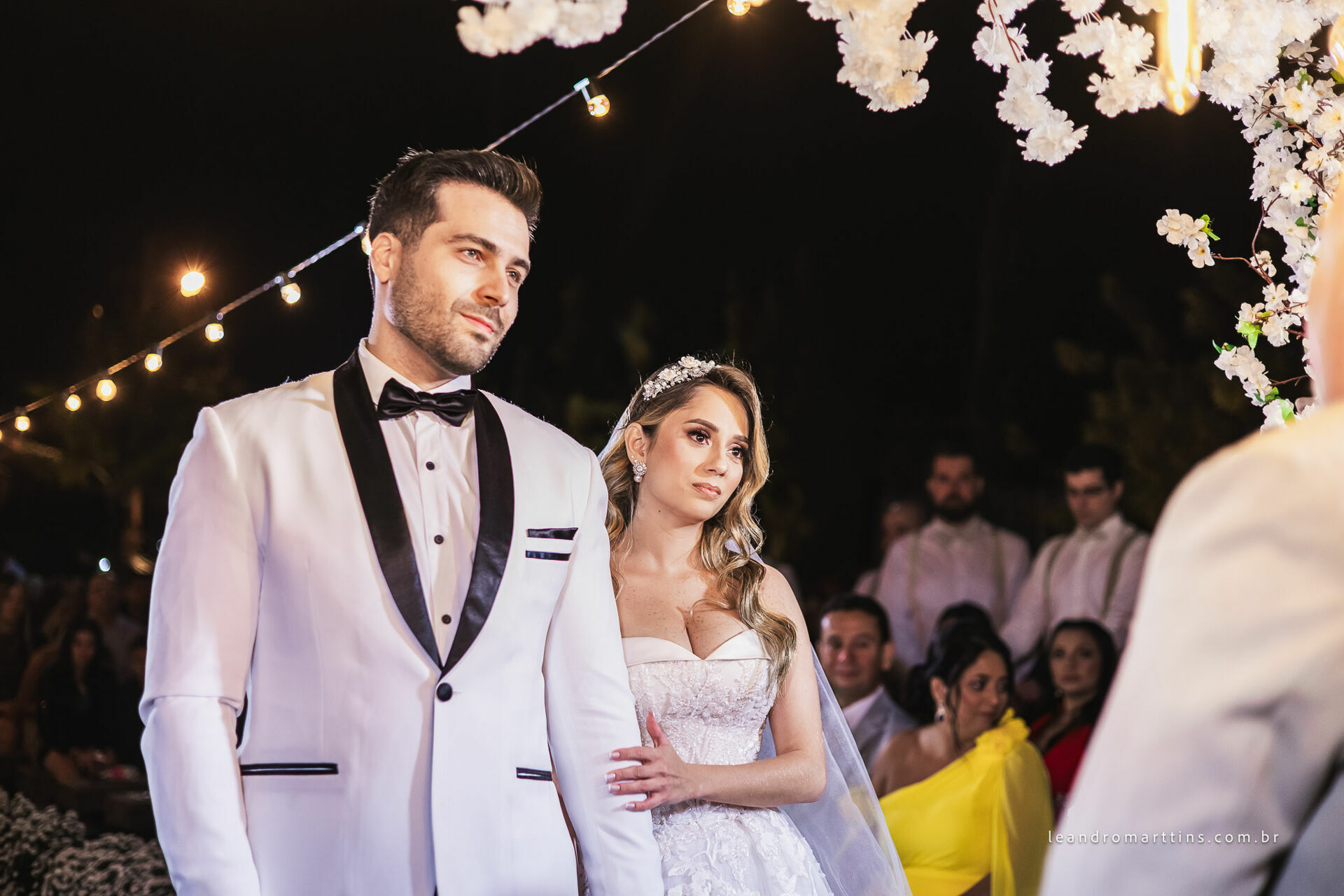 Casamento Thaís e Vitor no espaço Bella Faria Eventos
