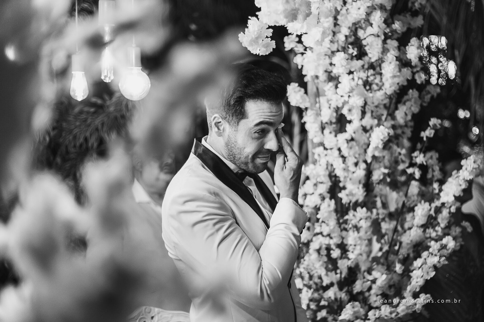 Casamento Thaís e Vitor no espaço Bella Faria Eventos
