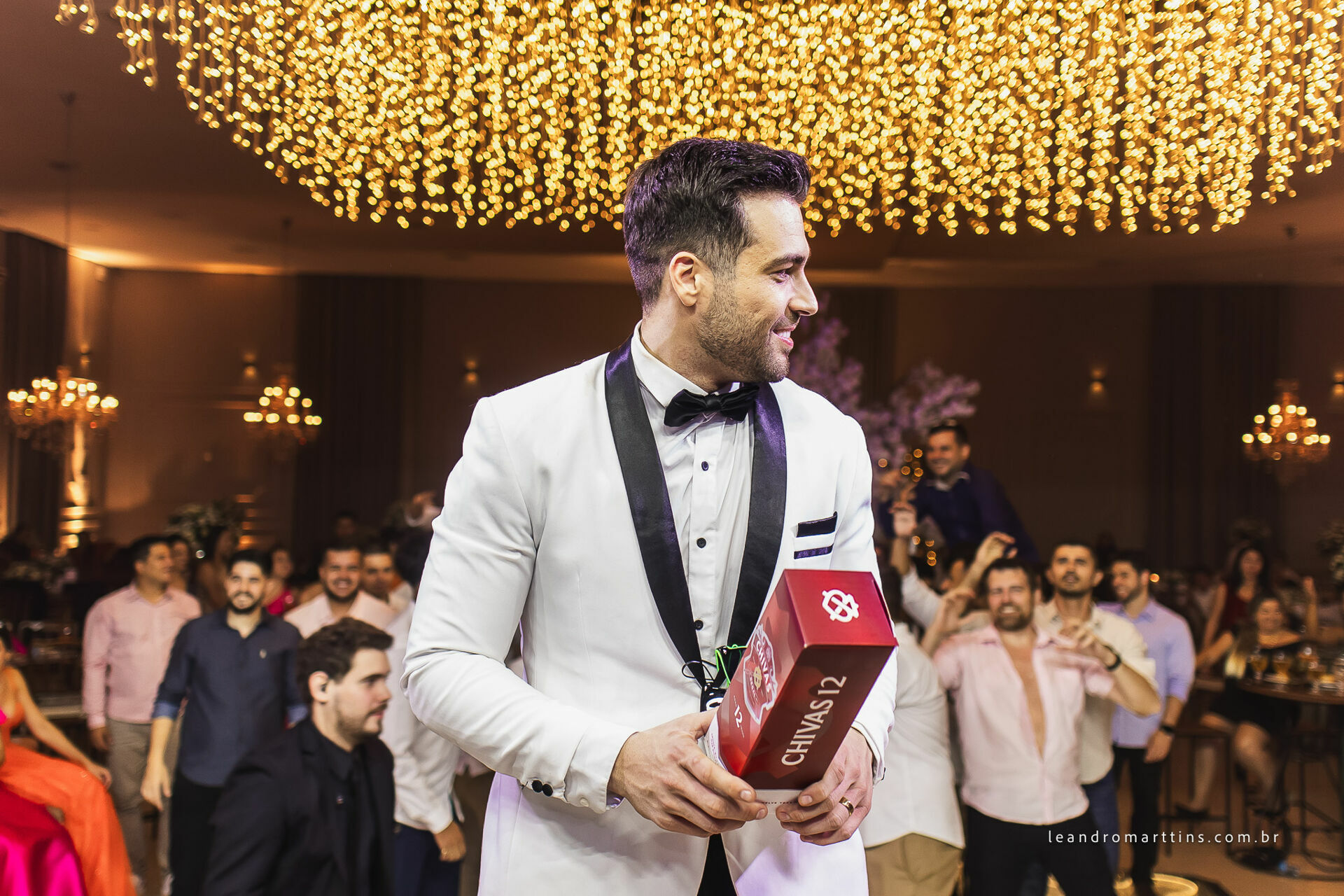 Casamento Thaís e Vitor no espaço Bella Faria Eventos