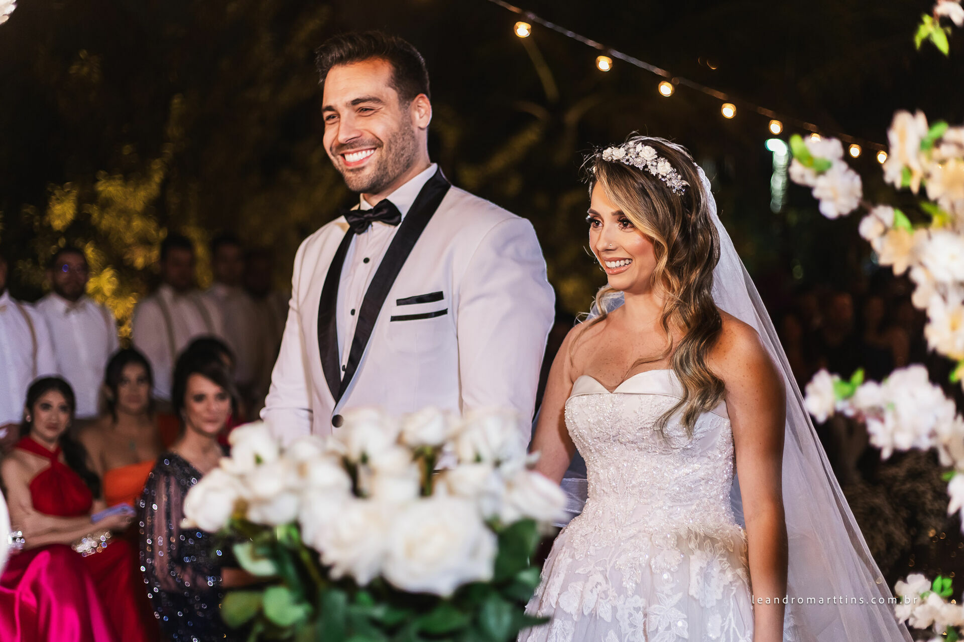 Casamento Thaís e Vitor no espaço Bella Faria Eventos