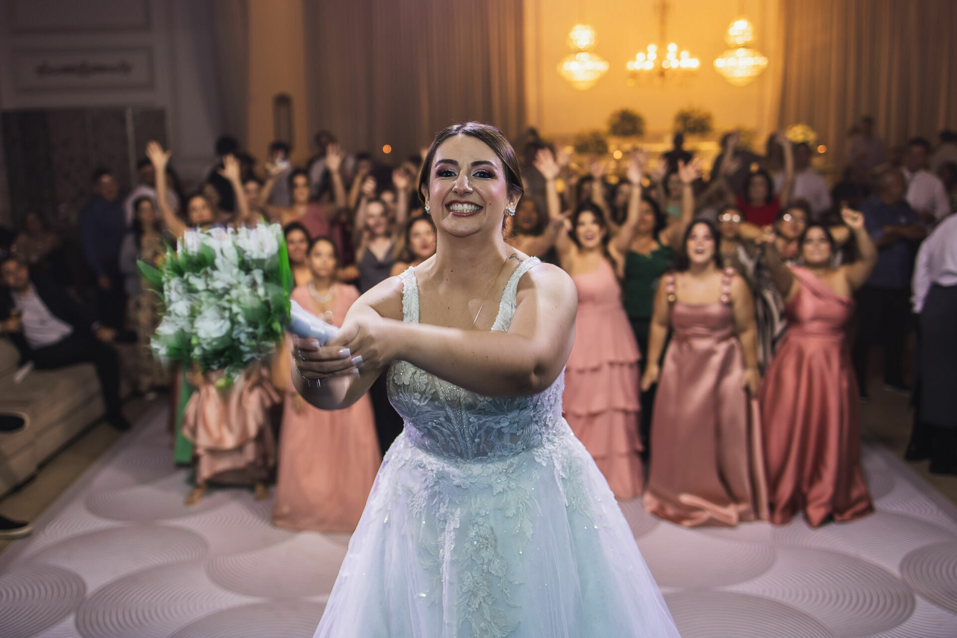 Casamento Thais e Guilherme no espaço Almeida Pires Buffet