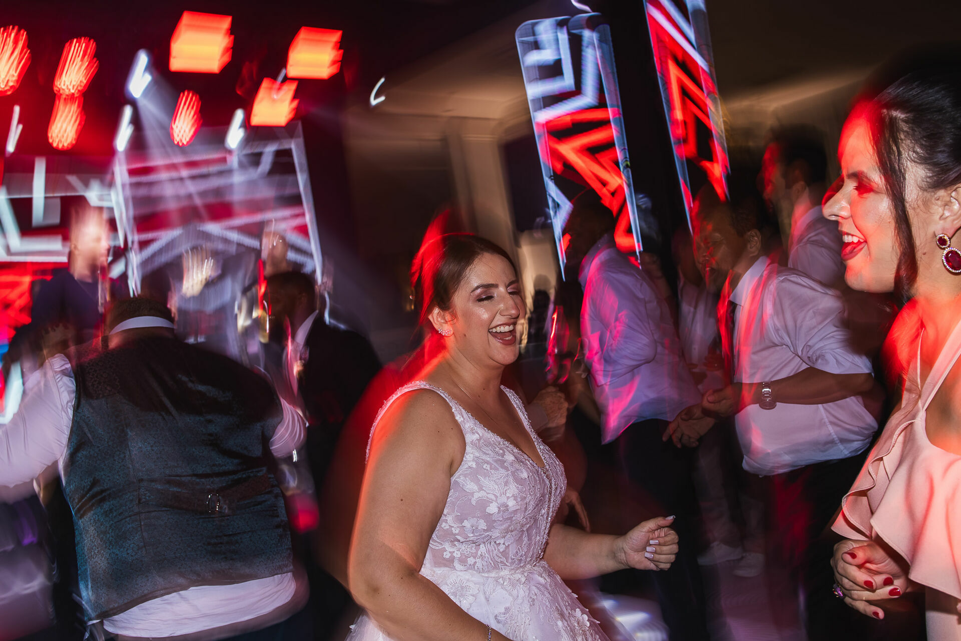 Casamento Thais e Guilherme no espaço Almeida Pires Buffet